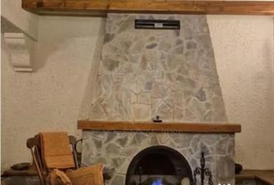 Casă cu 7 camere cu Teren 916 Mp în Cornu - 9