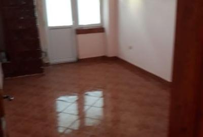 Apartament cu 2 camere decomandat în Însurăței - 9