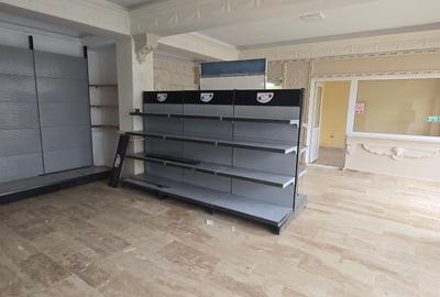 Spațiu comercial, de 240 mp, în - 4