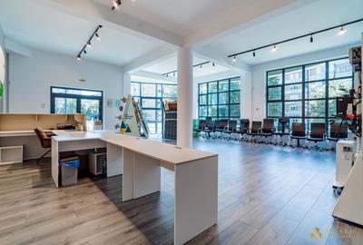 Spațiu comercial, de 182 mp, în Nufărul - 2