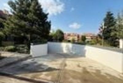 Casă individuală cu 6 camere cu Canalizare în Sud - 12