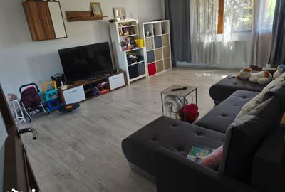 Casă cu 6 camere cu Teren 400 Mp în Podari - 13