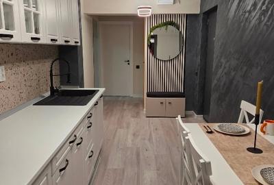 Apartament 3 camere complet renovat și mobilat - 1