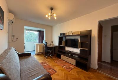 Apartament 3 camere,  mp 47 mp utili si boxa la subsol, zona Dacia - 2