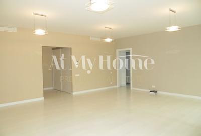 Apartament cu 4 camere decomandat, mobilat în Capitale - 3