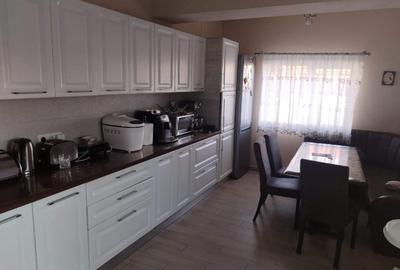 Casă individuală cu 5 camere cu Teren 845 Mp în Vest - 2