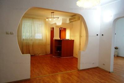 Casă individuală cu 8 camere cu Canalizare în P-ța Muncii - 6