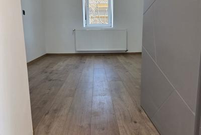 Casă cu 3 camere în Central - 2