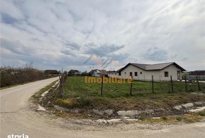 Casă cu 4 camere cu Teren 1654 Mp în Cefa - 15