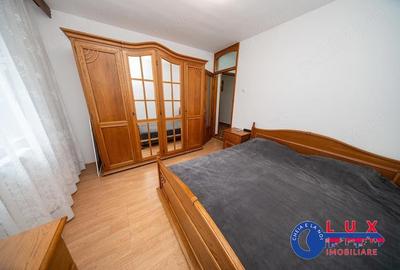 Apartament cu 3 camere decomandat în E3 - 12