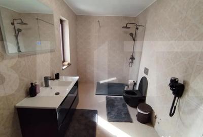 Casă cu 3 camere cu Teren 2300 Mp în Central - 6
