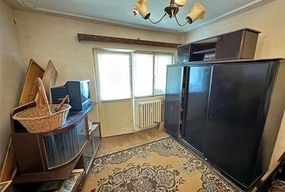 Apartament 3 camere, 1 boxa, zona Centrala , etaj 4 - 6