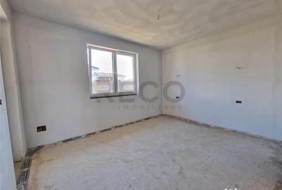 Casă cu 4 camere cu Teren 440 Mp în Central - 6
