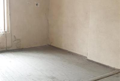 Casă individuală cu 10 camere cu Teren 1109 Mp în Apollo - 10