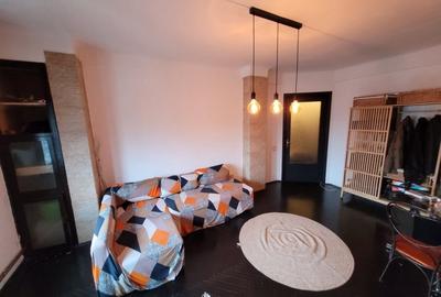 Apartament cu 3 camere decomandat în Unirii - 2