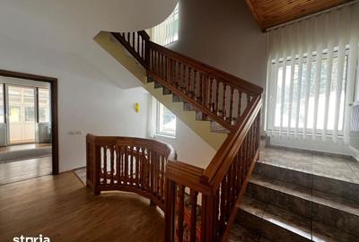 Casă cu 8 camere cu Teren 950 Mp în Piața - 13