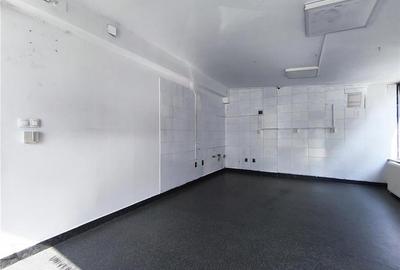 Spatiu Comercial 4 camere 2 intrari Tudor Intrare din Bulevard 143 mp - 2