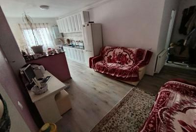 Apartament cu 3 camere decomandat în Mureșenii de Câmpie - 2