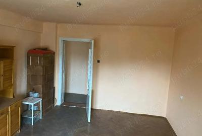 Casă cu 2 camere în Mocrea - 4