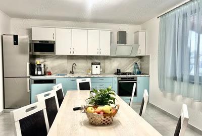 Casă cu Teren 2100 Mp în Central - 4