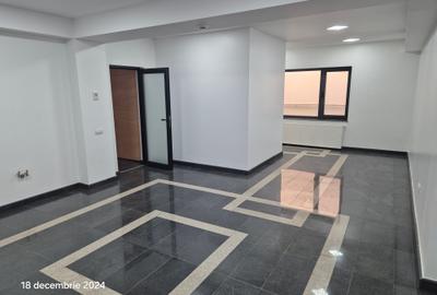 Cladire S+P+3, lift Schindler, climatizare, centrala termica, intre Plaza si Afi - 7