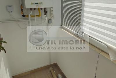 Apartament 3 camere, zona? centrala?, Palas Campus, 180.000 euro - 2