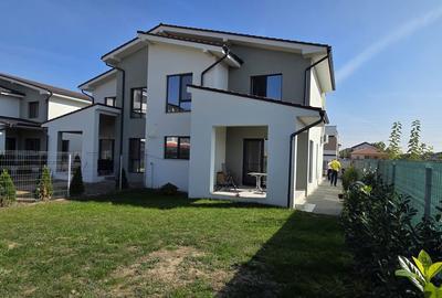 Casă cu 5 camere cu Teren 300 Mp în Giroc - 15