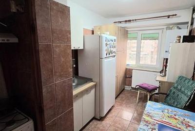 Apartament cu 3 camere decomandat în Casa de Cultură - 8