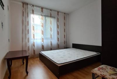 Apartament cu 3 camere decomandat în Rahova - 2