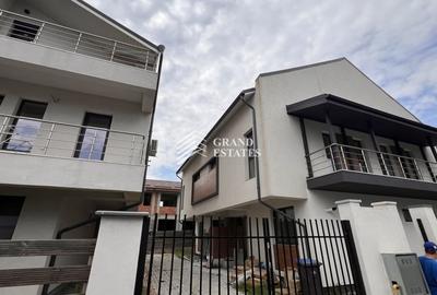 Duplex cu 5 camere cu Canalizare în Est