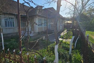 Casă cu 4 camere în Chieșd - 2