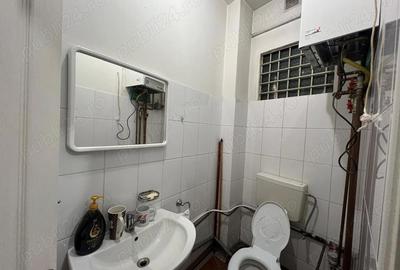 Spațiu comercial, de 45 mp, în Central