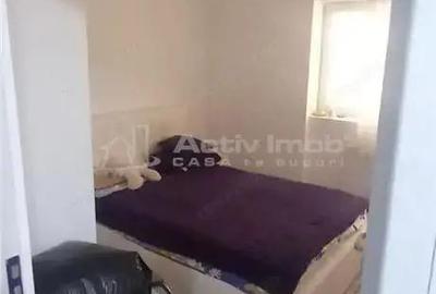 Apartament cu 2 camere de vanzare bloc Romarta