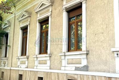 Casă individuală cu 4 camere cu Canalizare în Ultracentral - 1