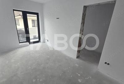 Casă cu 4 camere cu Teren 475 Mp în Central