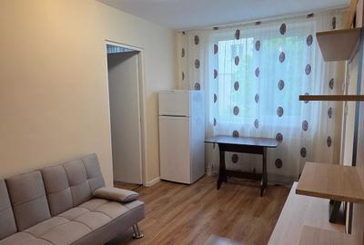 Apartament cu 3 camere semidecomandat în Exterior Vest - 2