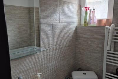 Spatiu comercial la parterul blocului, intrare separata, 59,39 mp, centrala, 2 a - 3