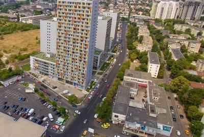 Apartament cu 3 camere semidecomandat în Iancului
