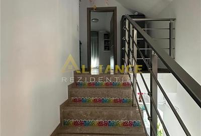 Casă cu 6 camere cu Teren 300 Mp în Central - 13