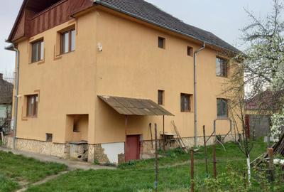 Casă cu 4 camere în Exterior Vest - 3