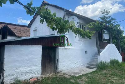 Teren de 3200 mp, în Dăești - 2