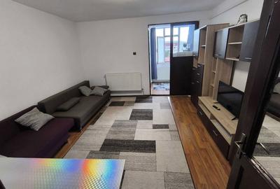 Garsonieră decomandată în Central - 8