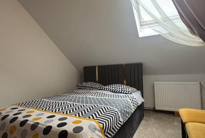 Apartament cu 4 camere semidecomandat în Schei - 12