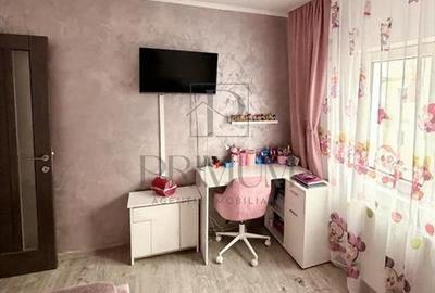 Apartament cu 3 camere semidecomandat, mobilat în Kiriac - 1