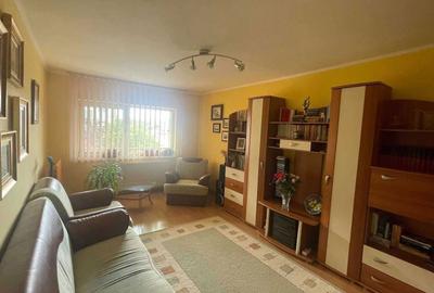 Apartament cu 3 camere decomandat în Central - 3