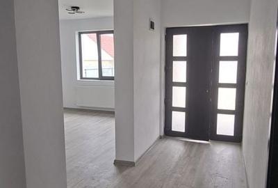 Casă cu 3 camere cu Teren 650 Mp în Holboca - 9