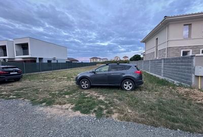 Teren intravilan intre case