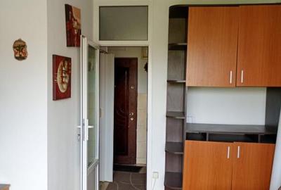 Garsoniera - zona Tractorul - 3