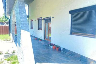 Casa de vanzare la cheie 280mp - 9