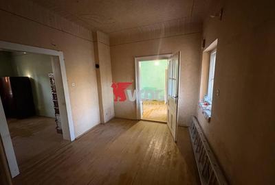 Casă individuală cu 3 camere cu Canalizare în Steaua - 2